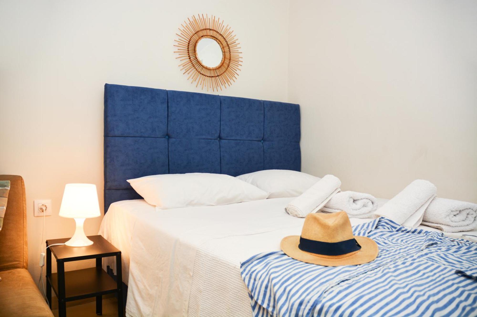 Thea Apartment